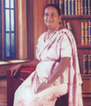 Ms. S.R. Ratnayake, Principal 1990 – 2005